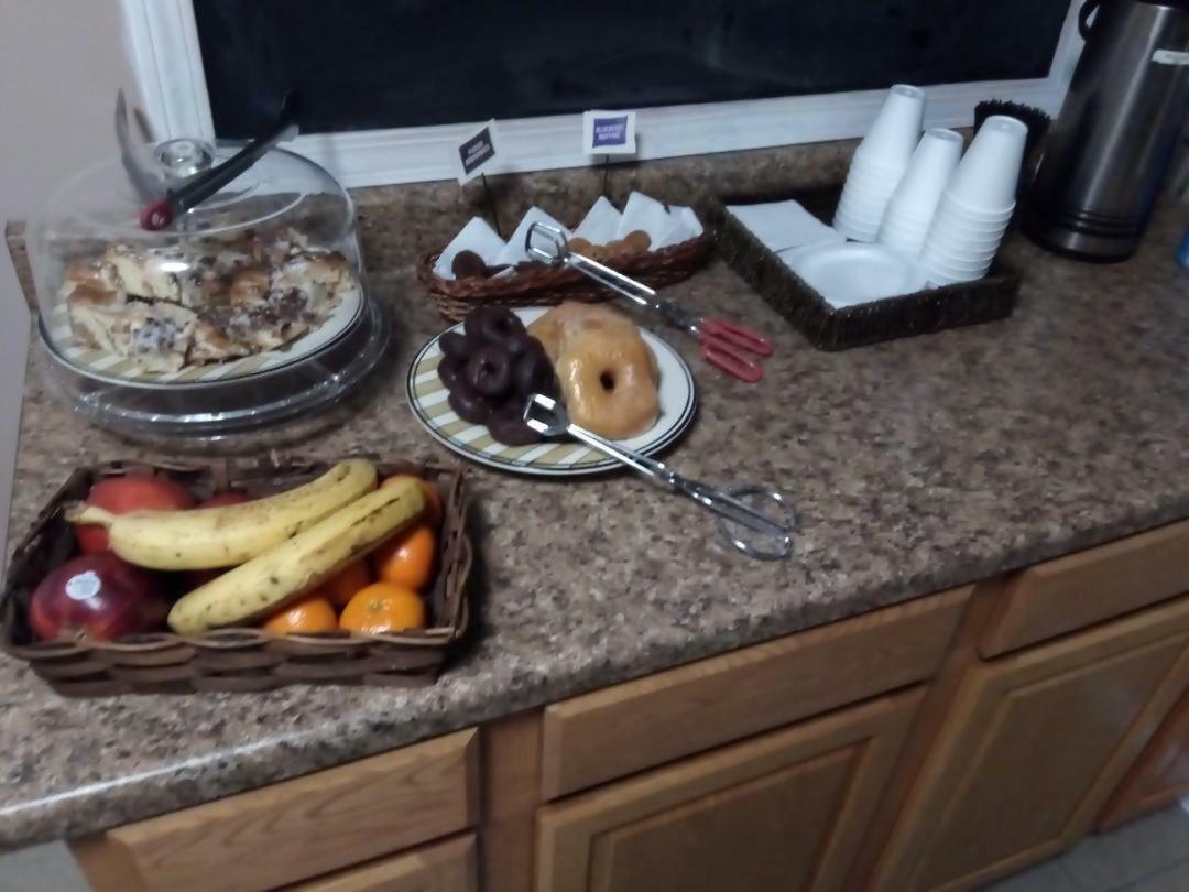 Regal Inn Hebron Екстериор снимка